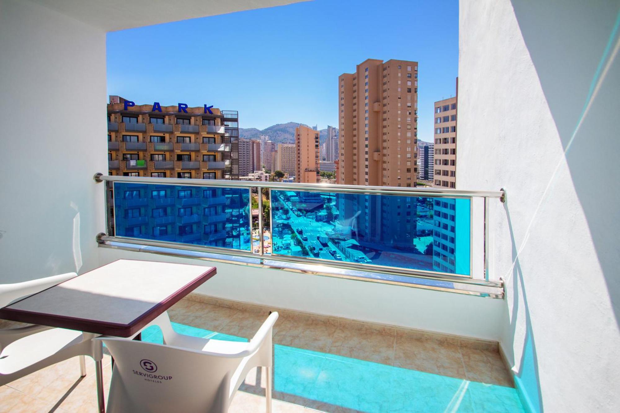 Hotel Servigroup Castilla Benidorm Rum bild