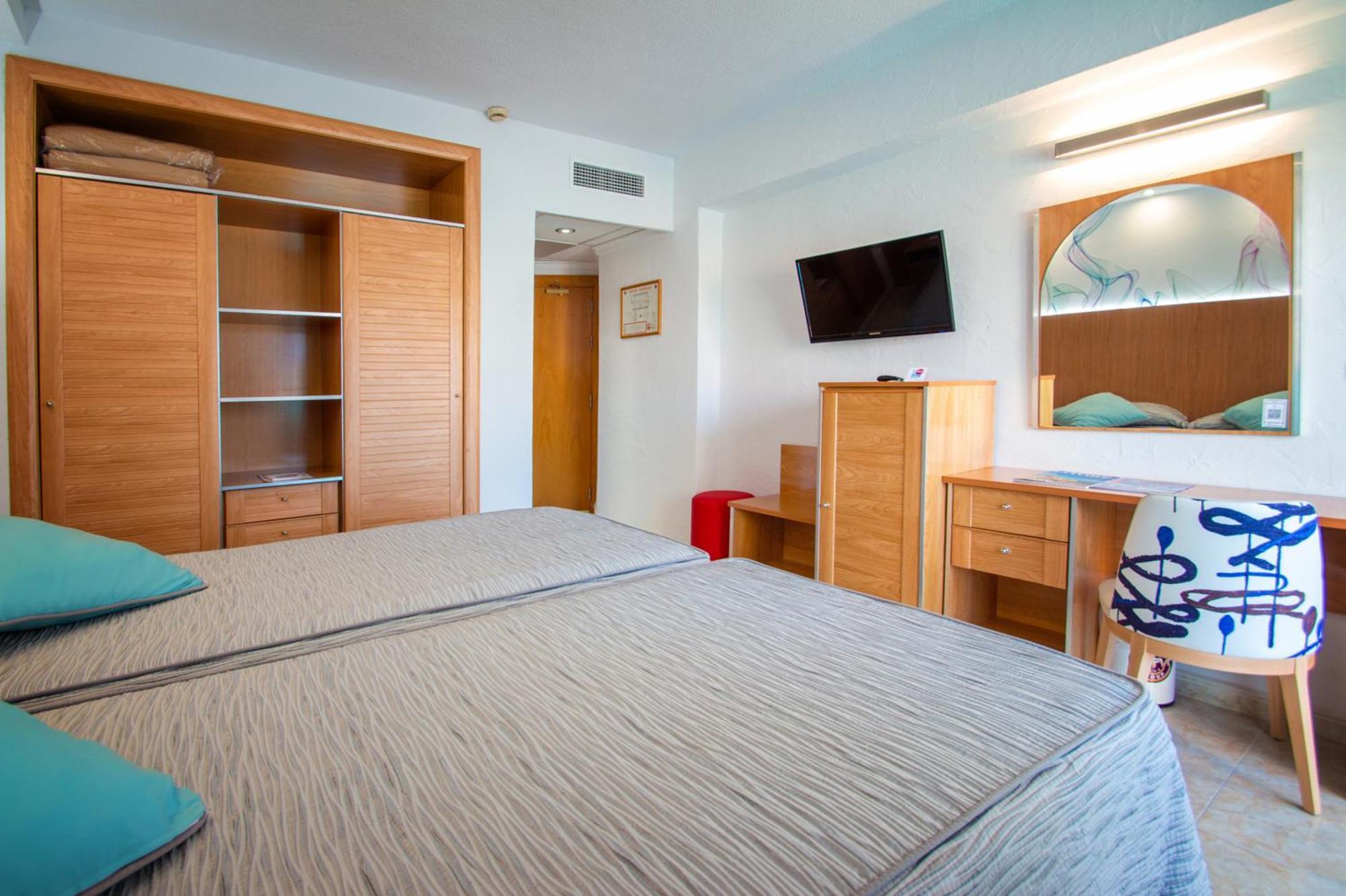 Hotel Servigroup Castilla Benidorm Rum bild