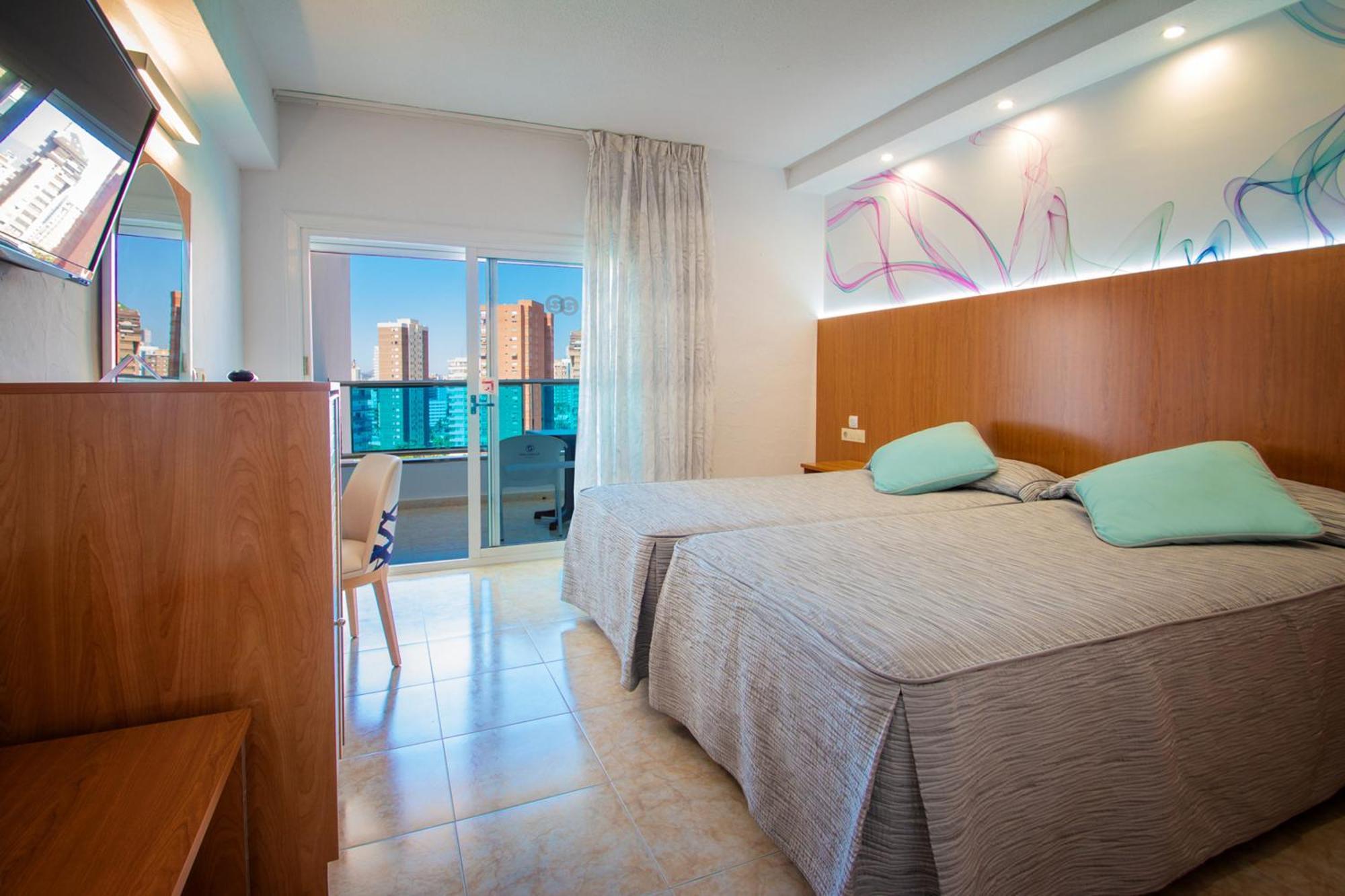 Hotel Servigroup Castilla Benidorm Rum bild