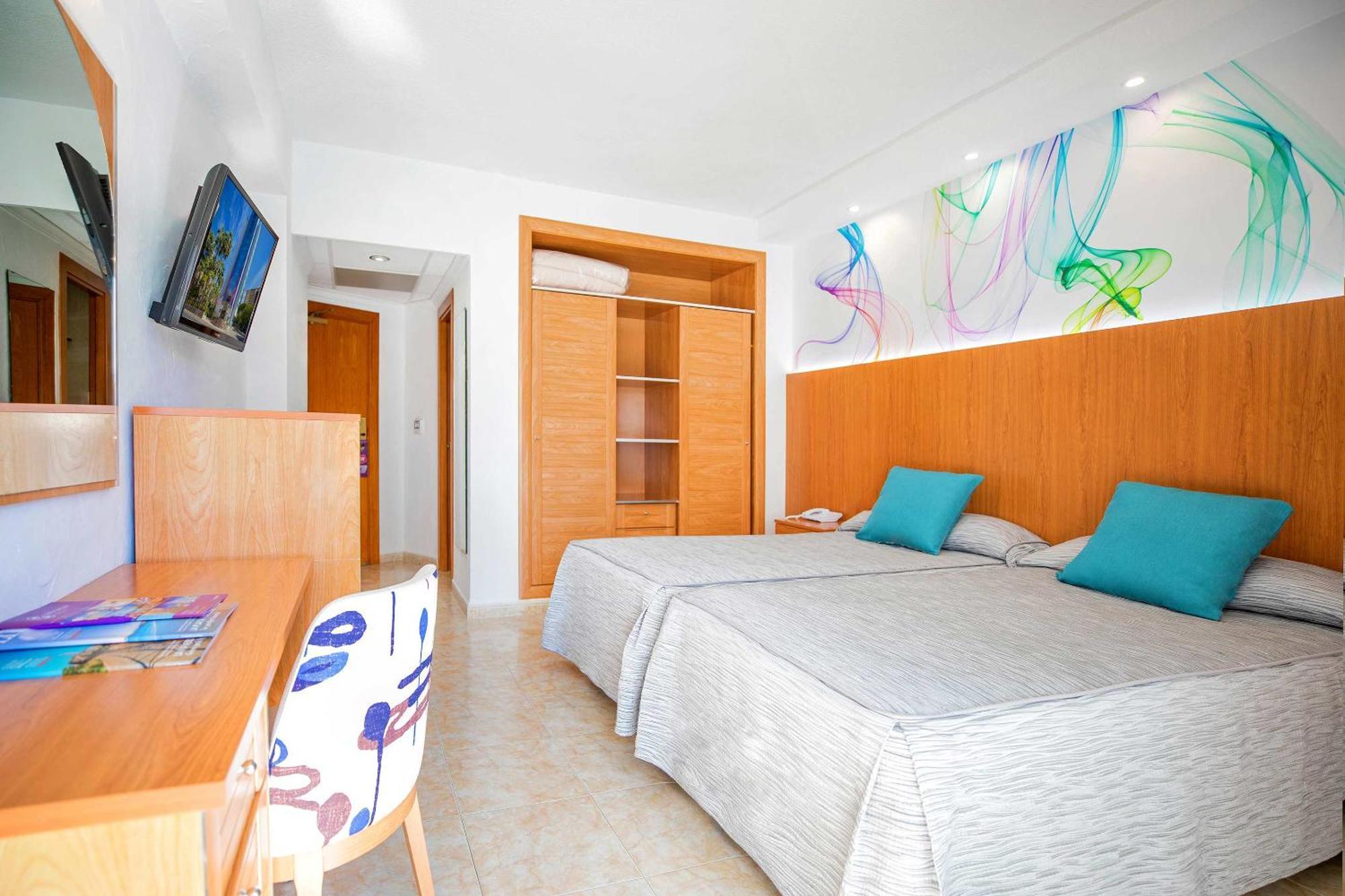 Hotel Servigroup Castilla Benidorm Rum bild